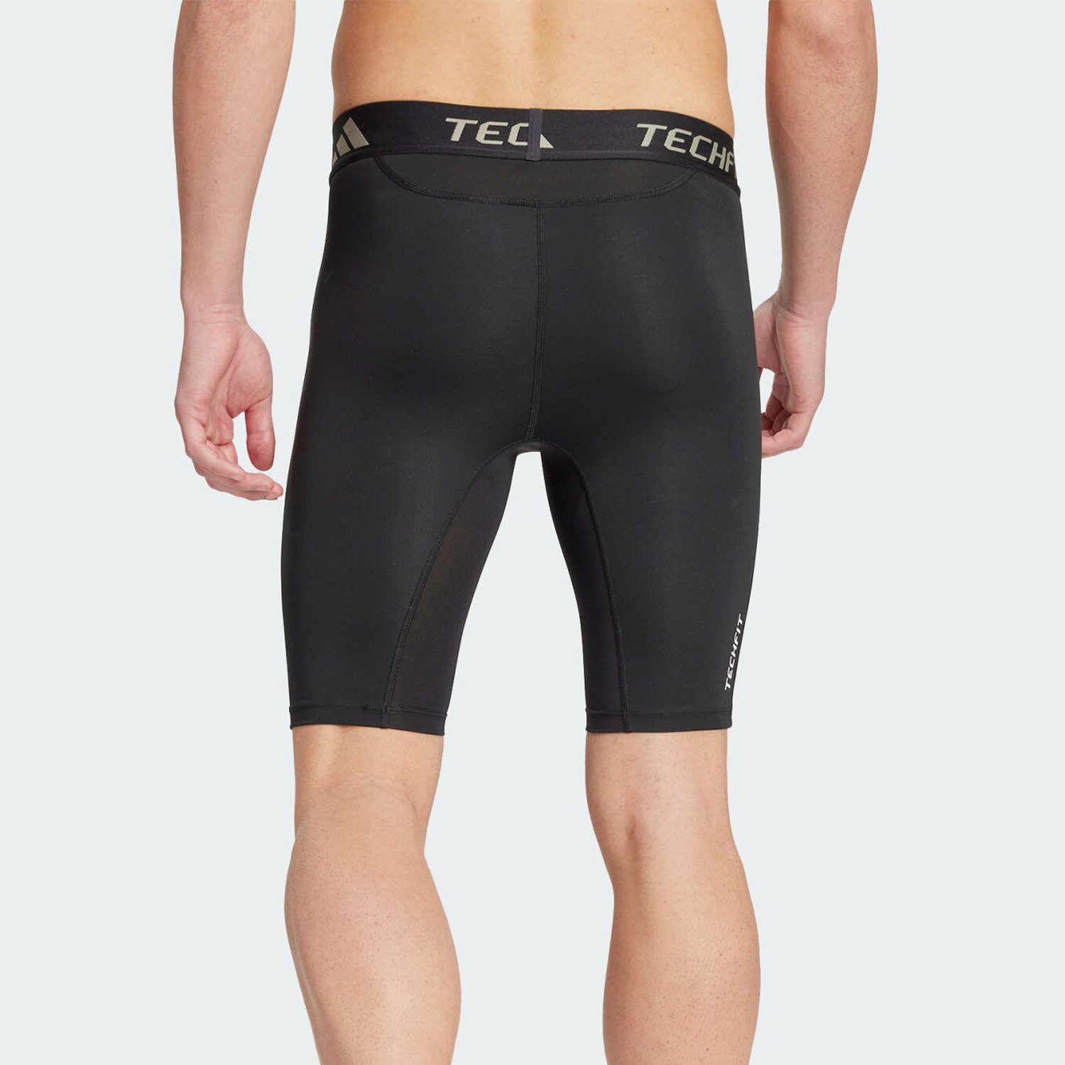 Adidas/阿迪达斯官方正品TF BASE SHORT T男士紧身运动短裤IN5591