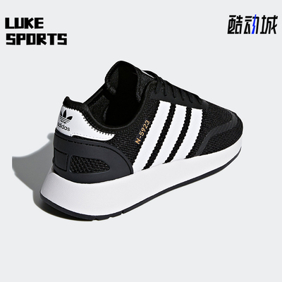 阿迪达斯大童经典耐磨运动跑步鞋