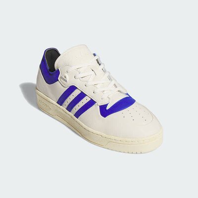 阿迪达斯三叶草男女同款休闲鞋