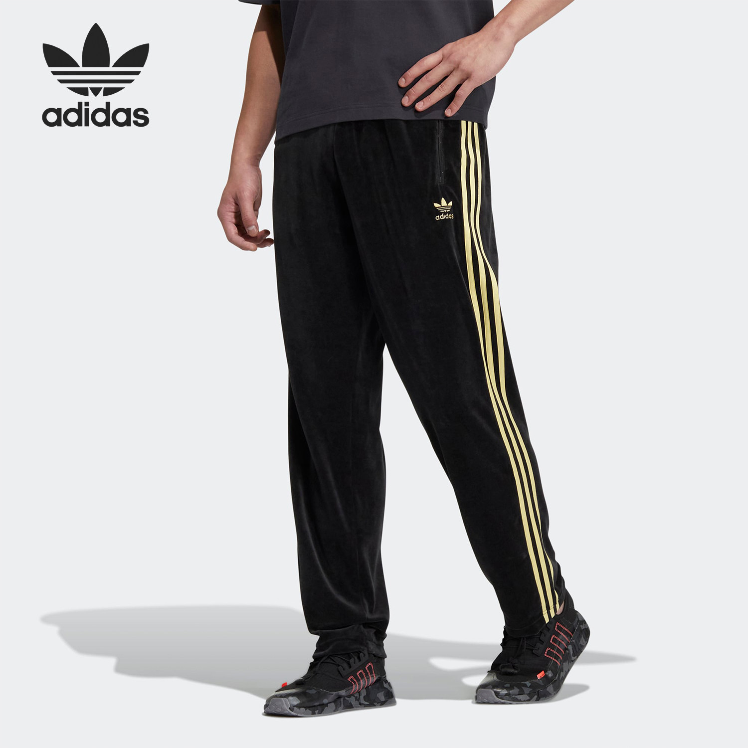 Adidas/阿迪达斯正品三叶草男子时尚条纹丝绒运动长裤HR3443