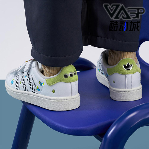 Adidas/阿迪达斯正品三叶草SuperstarICF新款儿童经典板鞋JS2469
