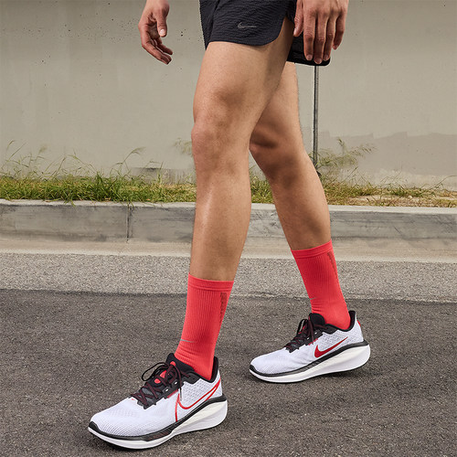 Nike/耐克正品Vomero 17 男士缓震透气公路跑步鞋FB1309-103