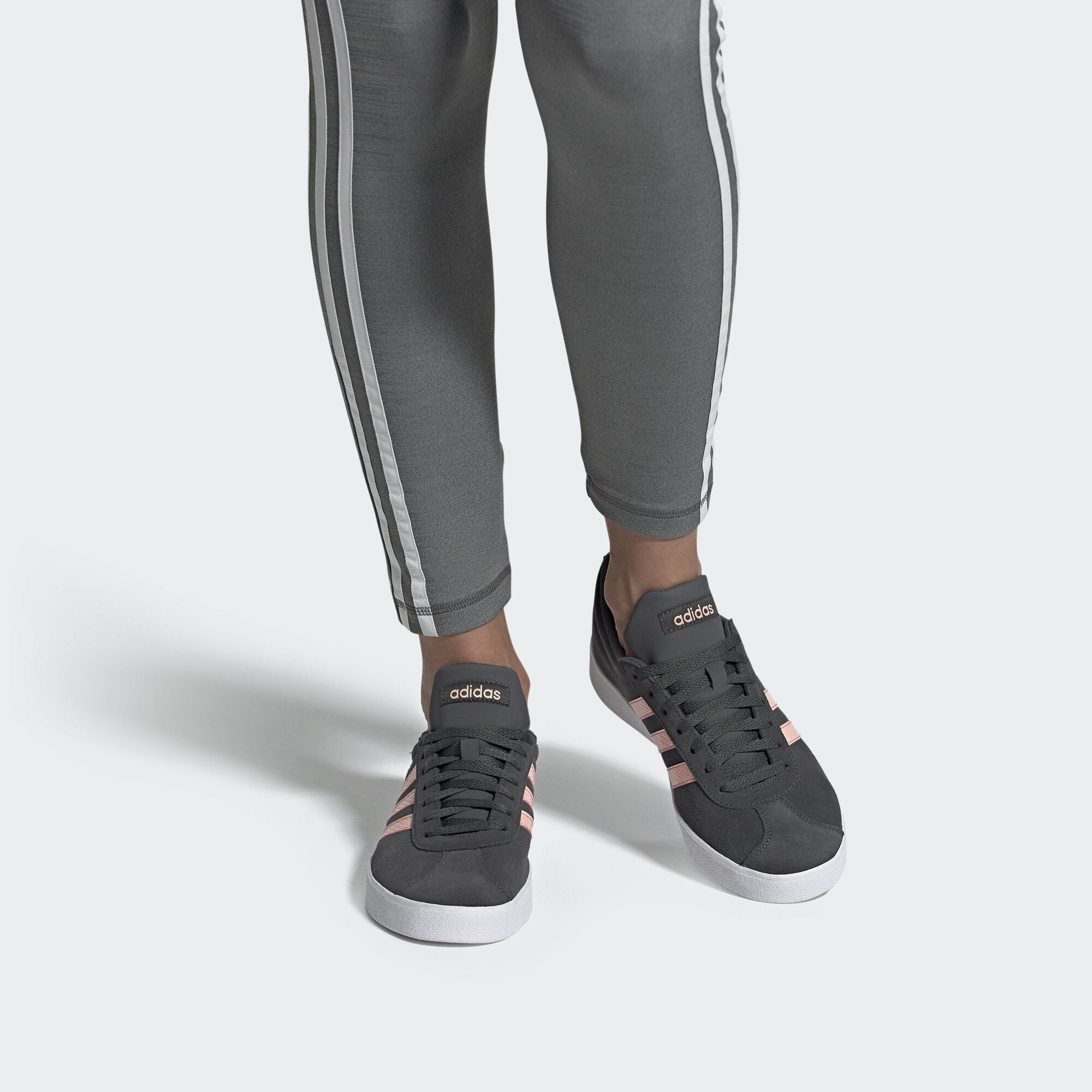 Adidas/阿迪达斯正品NEO女子VL COURT 2.0休闲运动板鞋 EE6786