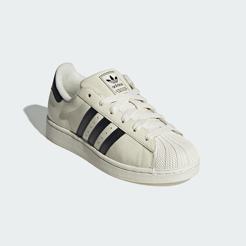 Adidas/阿迪达斯正品三叶草女士经典时尚耐磨轻便休闲板鞋JS4013