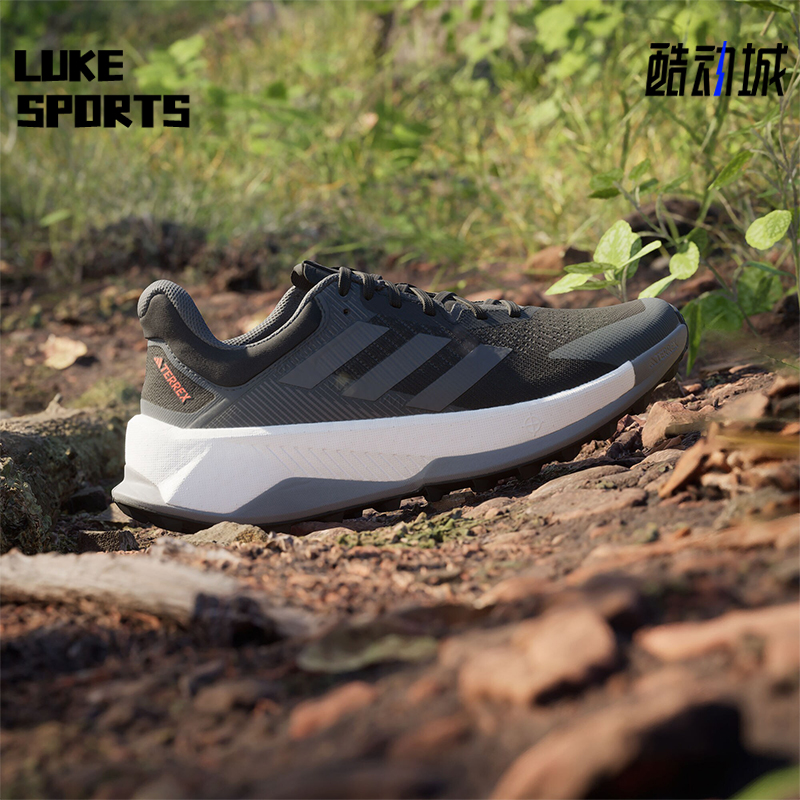 阿迪达斯男士户外越野跑鞋