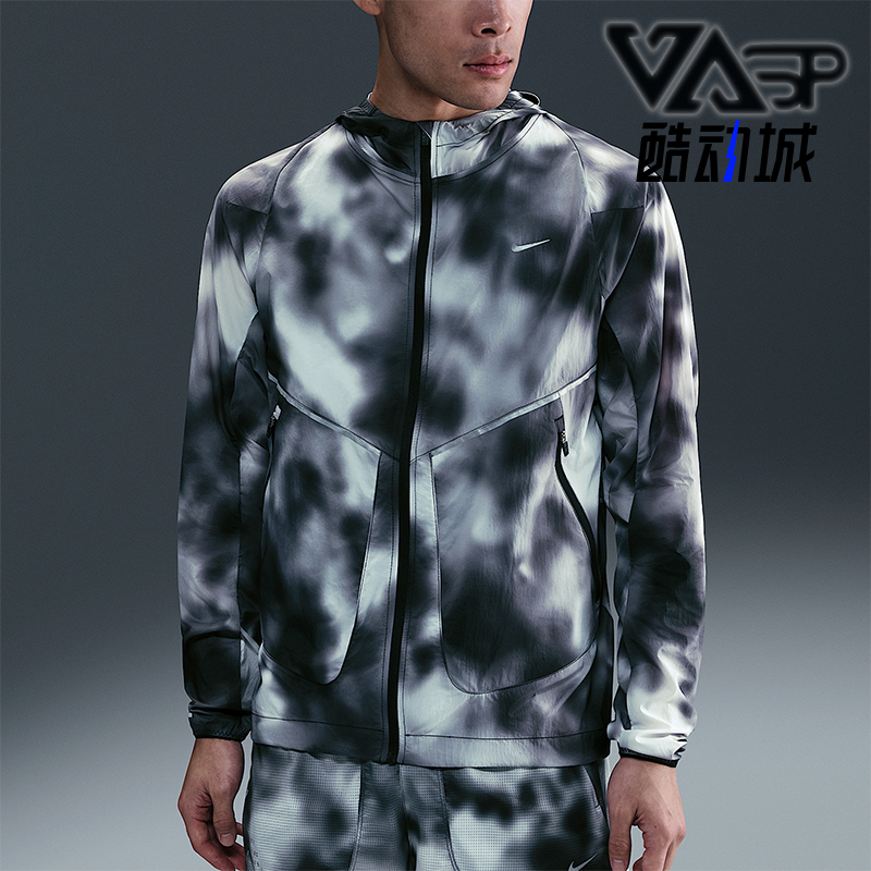 Nike/耐克正品Running Division男士运动经典连帽外套HJ4143-010