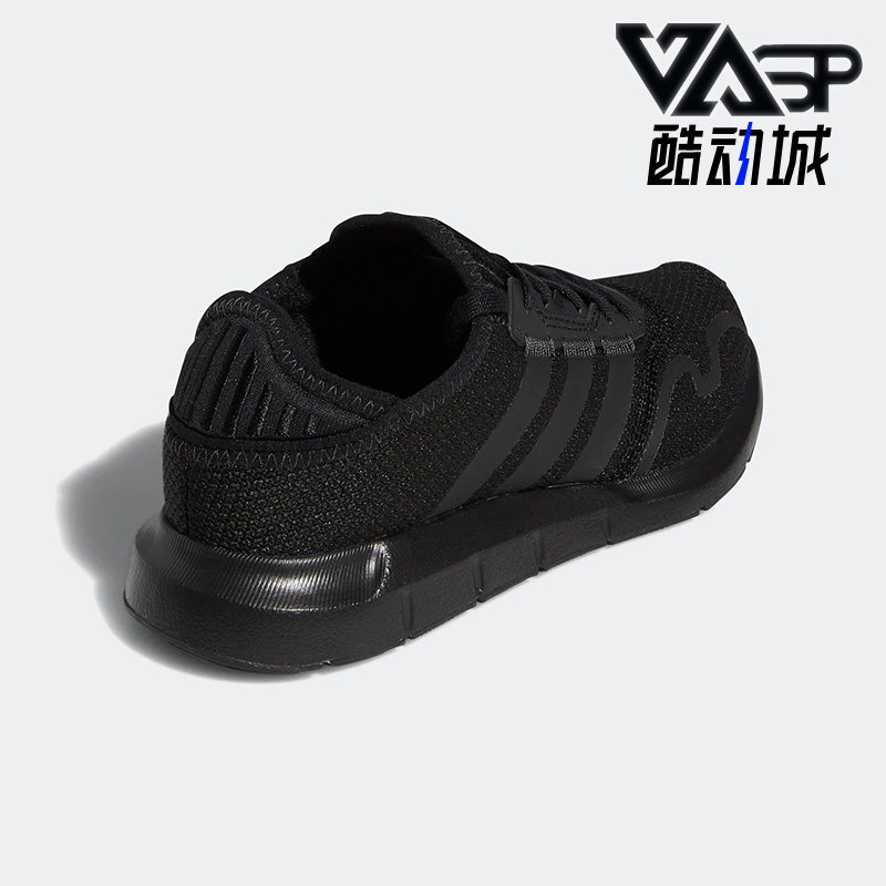 Adidas阿迪达斯大童运动休闲鞋