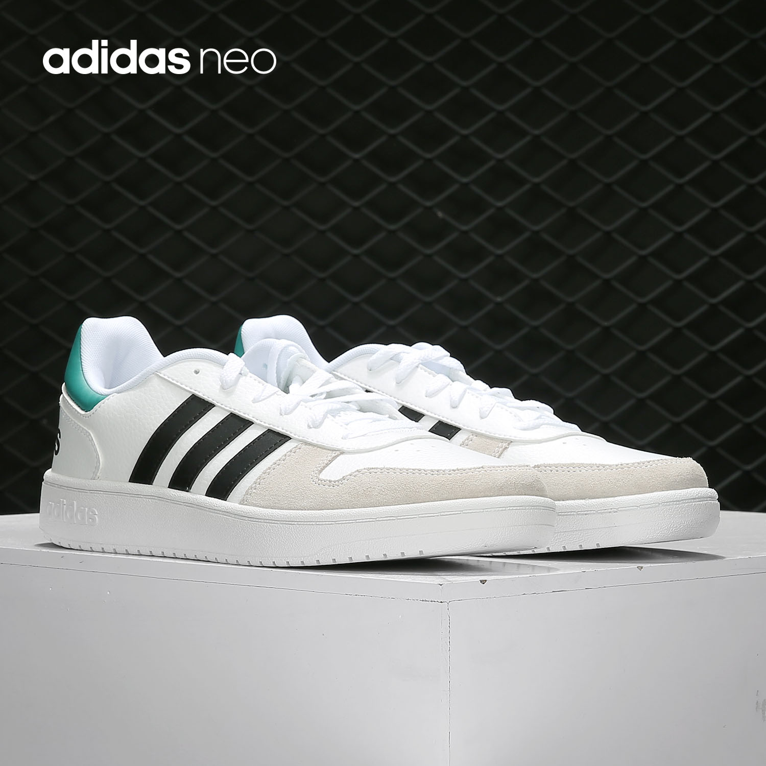 adidas阿迪达斯休闲鞋