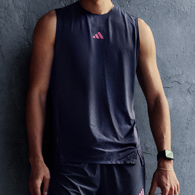Adidas/阿迪达斯正品2026男士透气跑步侧开叉运动背心T恤KR5093