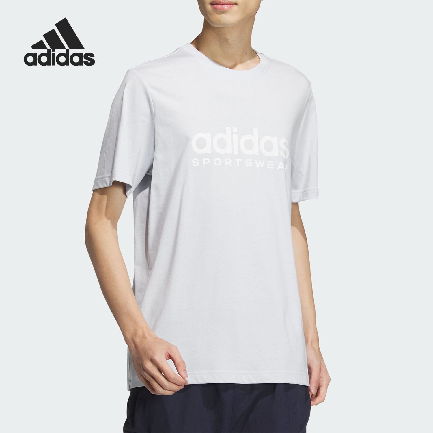 阿迪达斯男女运动休闲短袖