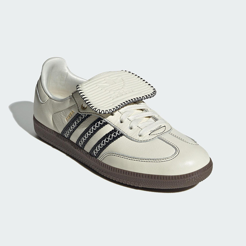 Adidas/阿迪达斯正品三叶草男女运动经典低帮轻便休闲板鞋JQ7088