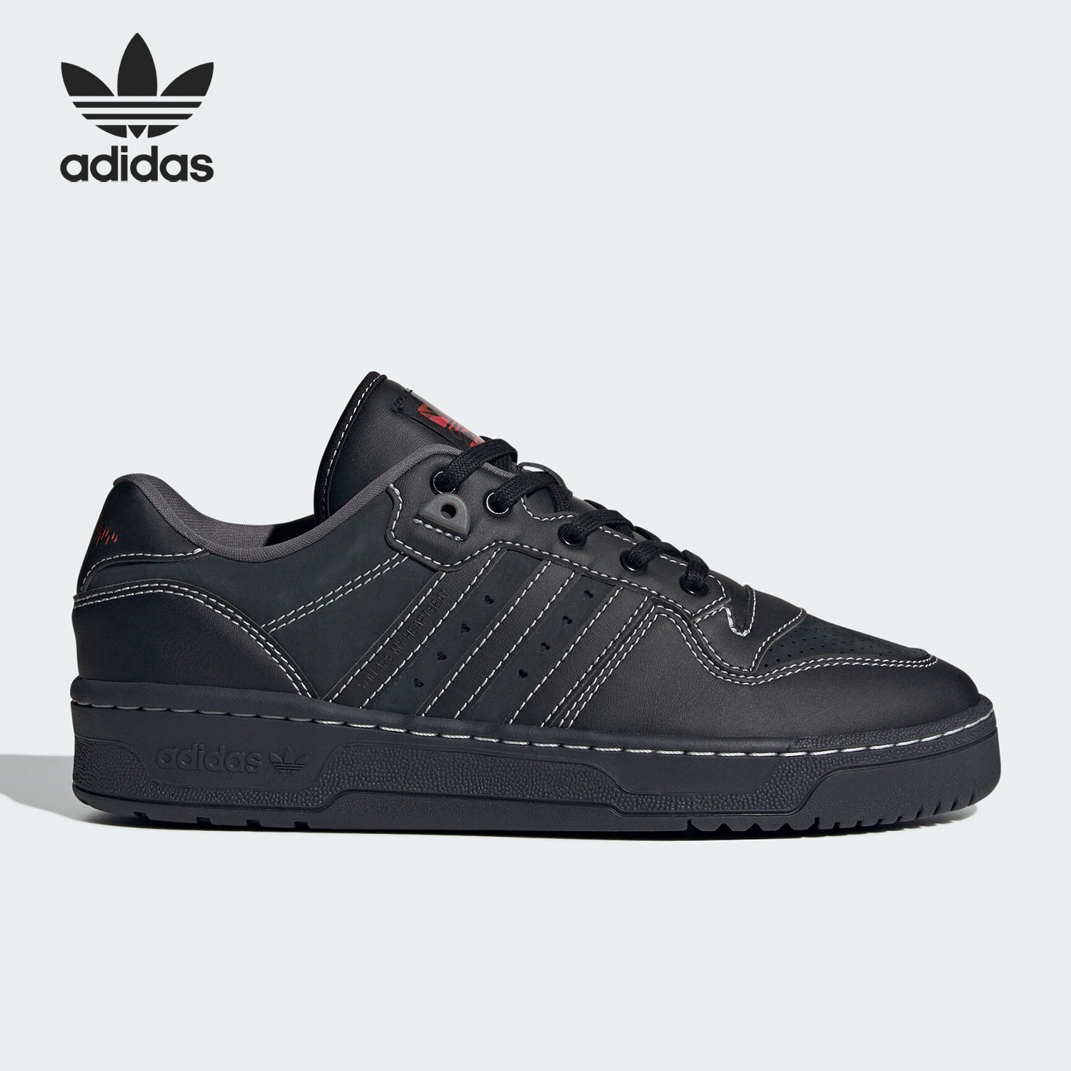Adidas/阿迪达斯情侣款低帮板鞋