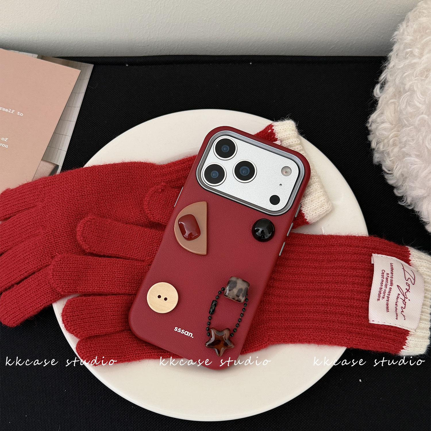 红色立体纽扣宝石iPhone手机壳17