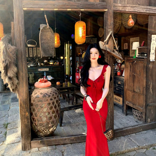 甜甜夏上新一颗甜桃yikett很正很正 V领女显瘦连衣裙4802 红夏季