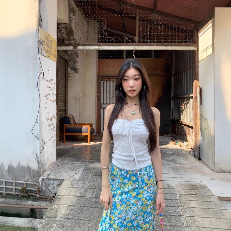 白色提花绑带美背抹胸背心女夏季修身内搭度假风辣妹短款外穿上衣