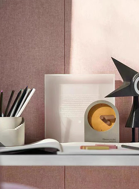 现代轻奢样板间儿童房书房书桌抽象小鸟笔筒组合装饰瓶陈列摆件