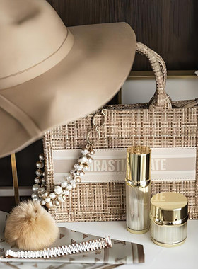 展厅橱柜现代小香风样板间