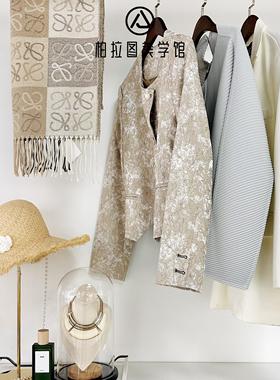 装饰品高跟鞋样板房服饰搭配风诧寂衣帽间帽子包包女士摆件软