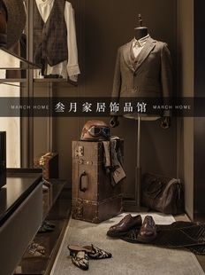 轻奢男士质感衣帽间西装收纳盒组合饰品摆件展厅衣柜层架道具陈设