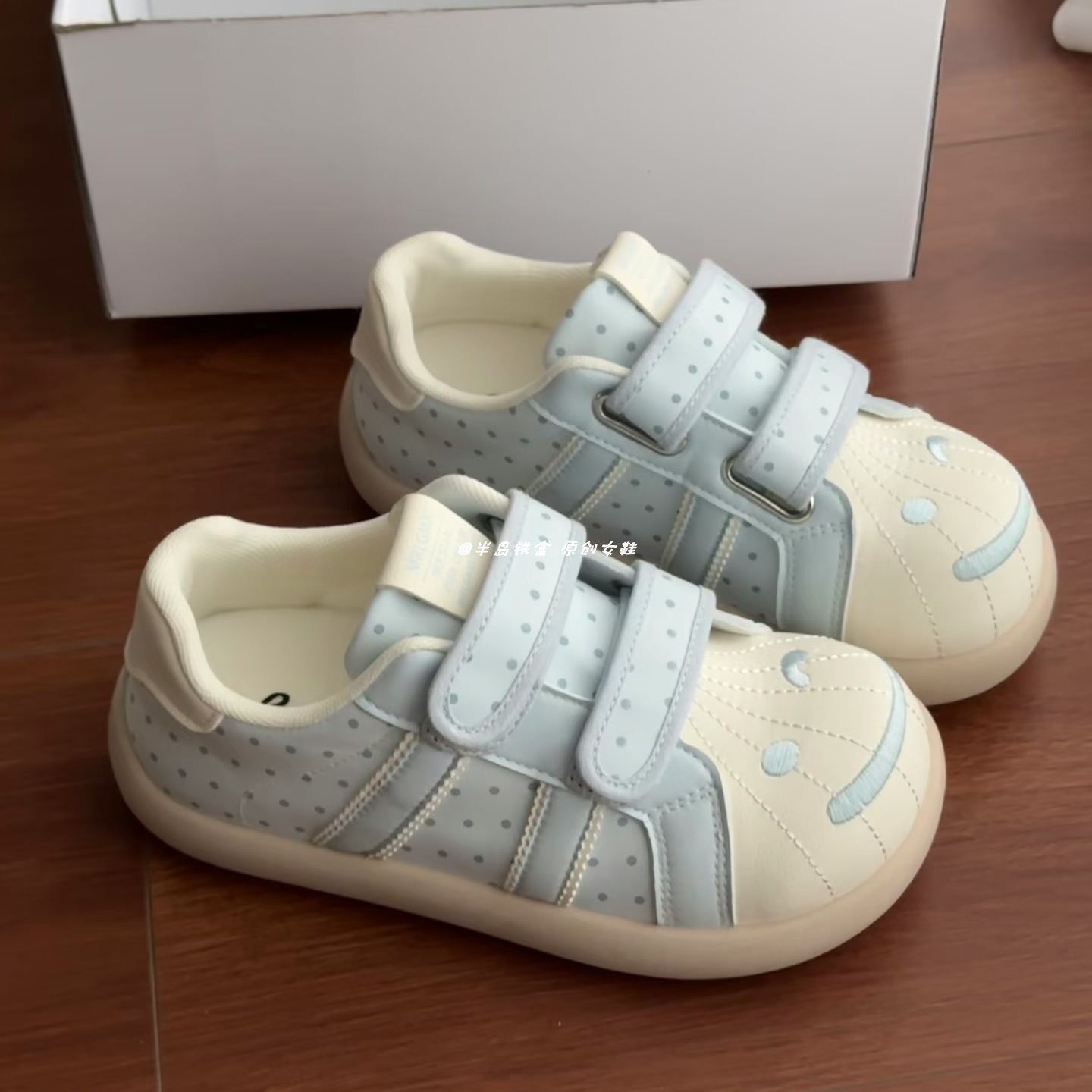 泡芙魔术贴波点板鞋2026夏季新款百搭增高小白鞋休闲百搭德训鞋女