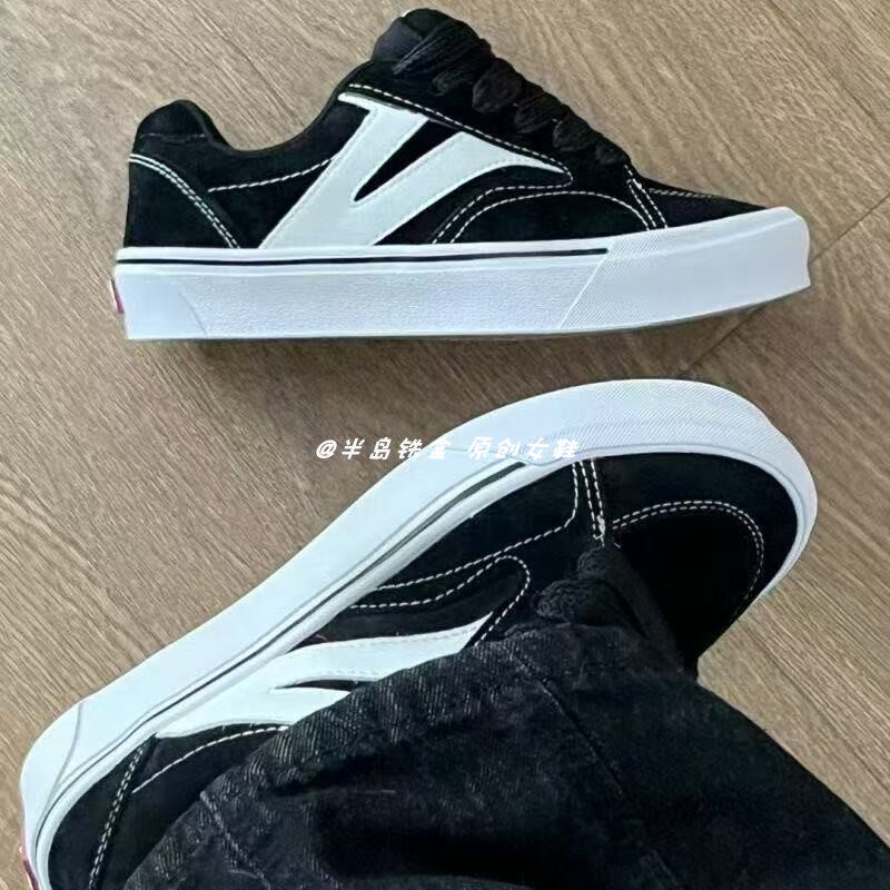 原创厚底黑白色V字面包鞋女ins耐磨有擦声板鞋女复古高街运动鞋女