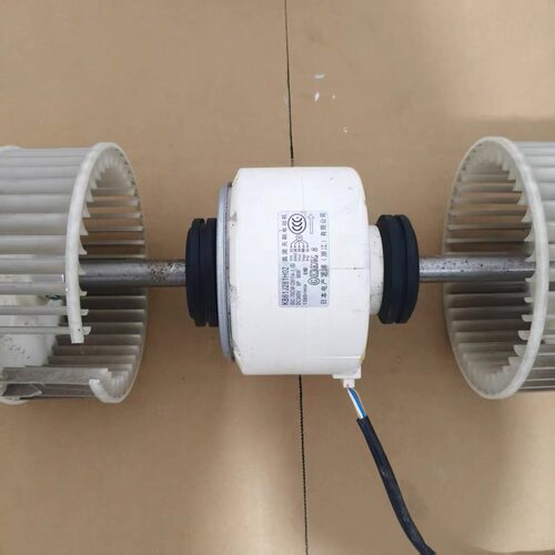 KB61J281H02 03 三菱电机中央空调内机电机 马达 SIC-70CW-D896-2