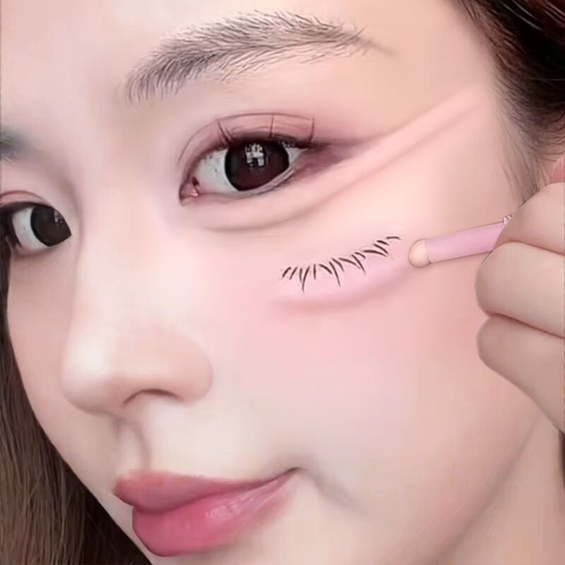 一笔画出3D肉感大卧蚕！