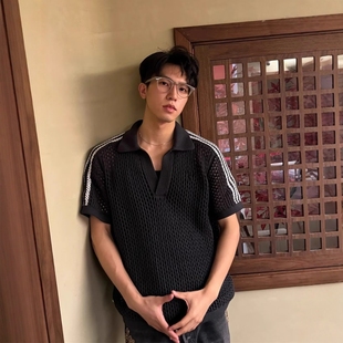 三道杠透气冰丝凉感宽松V领短袖 夏季 男士 镂空针织衫 沙滩服 设计款