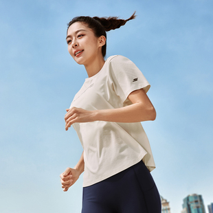 吸湿速干圆领柔软舒适凉感T恤衫 斯凯奇2025秋季 女士运动休闲短袖
