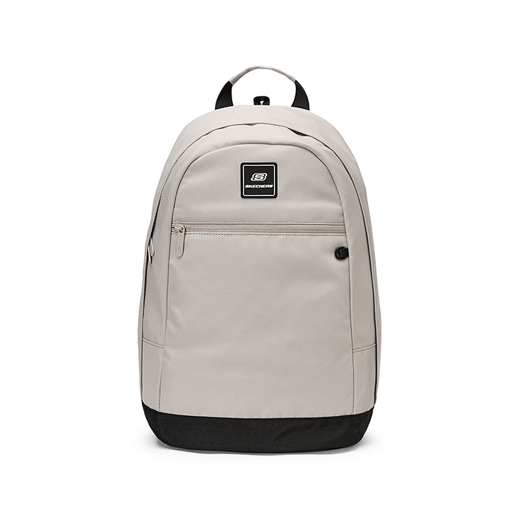 精致斯凯奇立体S logo，彰显休闲时尚质感