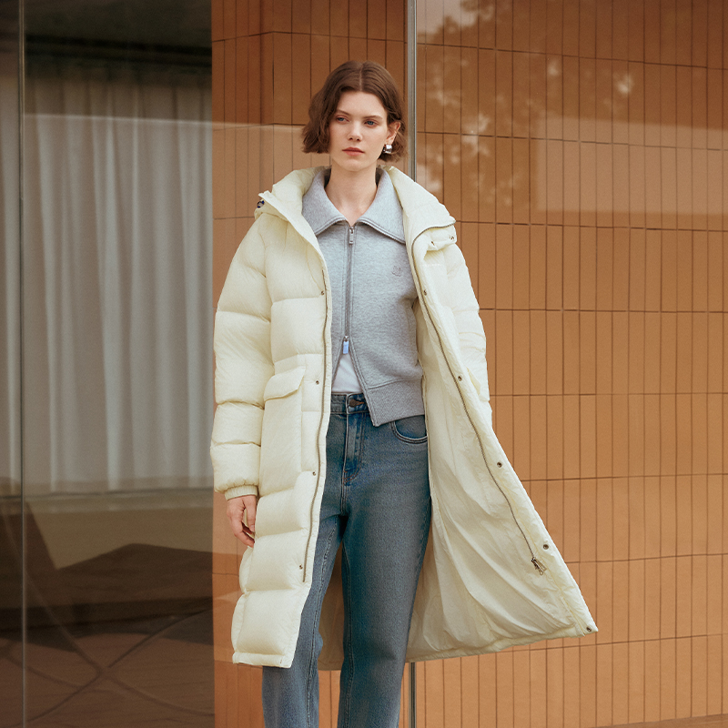 防泼水梭织面料，80绒羽绒保暖舒适