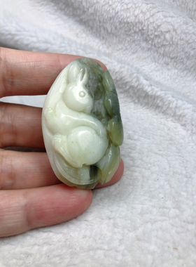 和田玉白皮析木河磨玉兔吊坠包邮