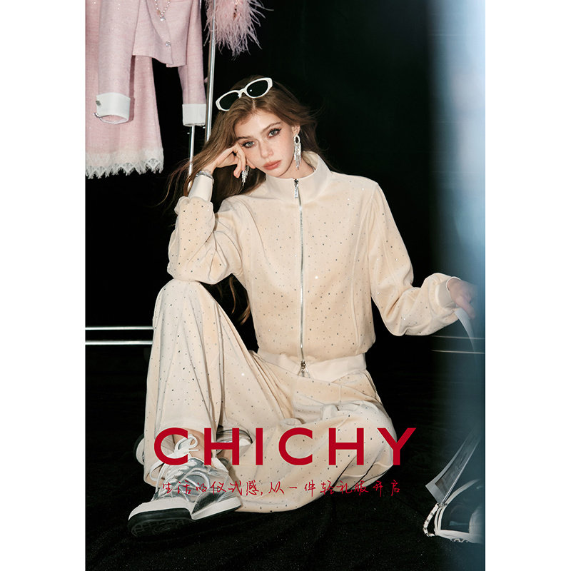 CHICHY烫钻丝绒休闲套装