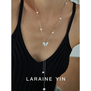 LARAINE 人造珍珠不对称垂坠轻奢小众项链 YIN白贝蝴蝶单层细链女