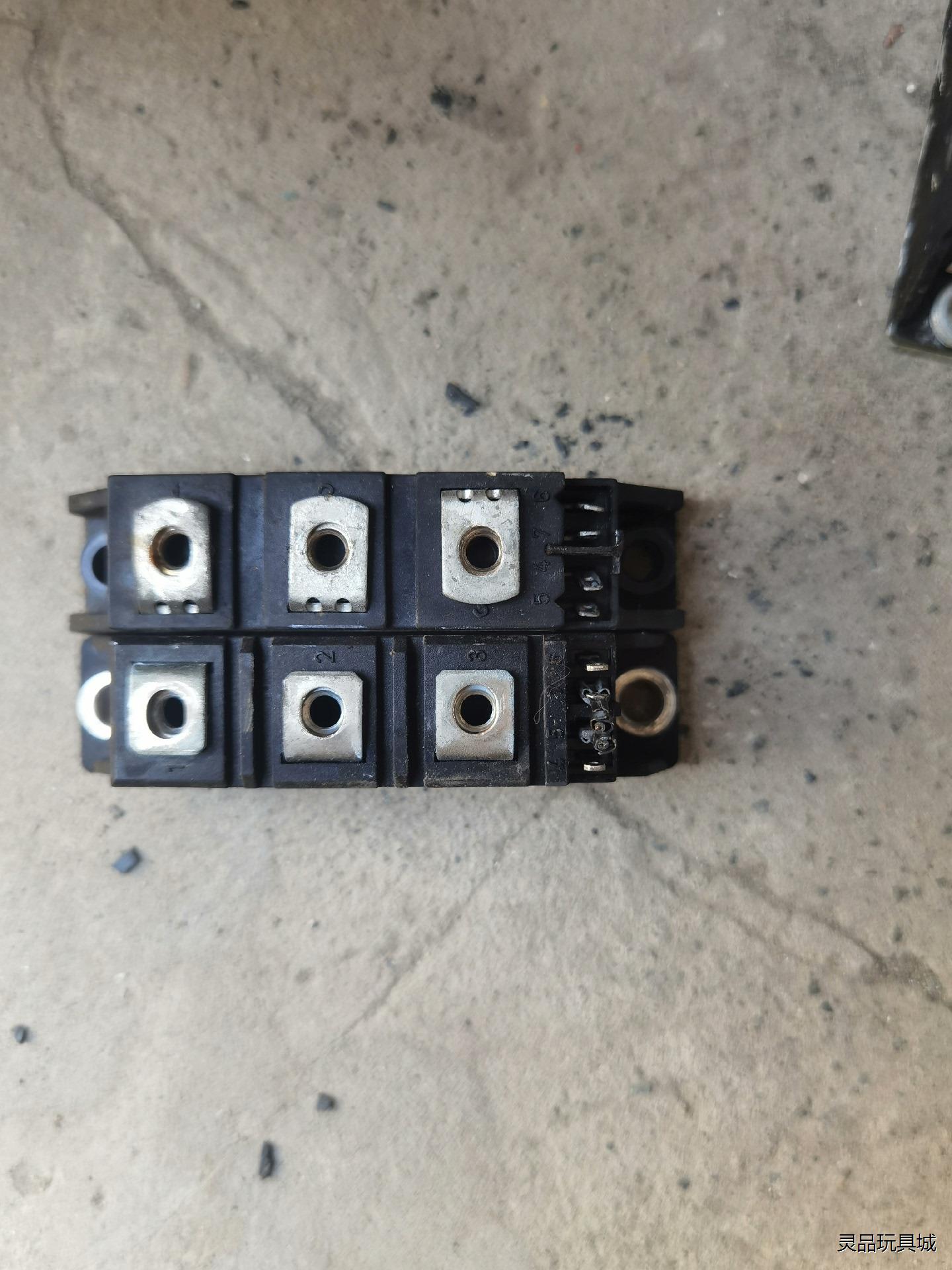 IRKT56/16A 拆机模块。两种，如图！总共23个。拆机议价商品