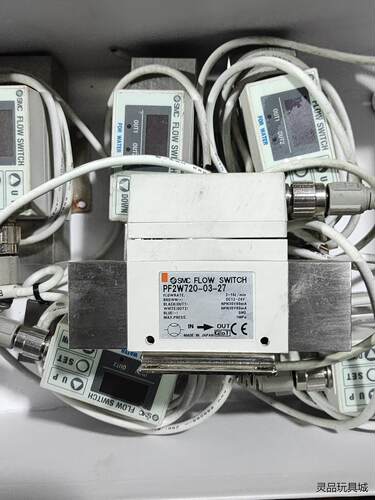 SMC 流量开关PF2W720-03-27 2~16L  N议价商品