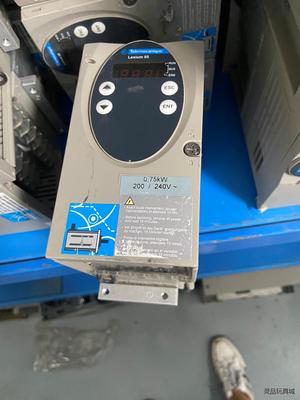 二手拆机施耐德伺服驱动器 LXM05AD10M2 实物图0.议价商品