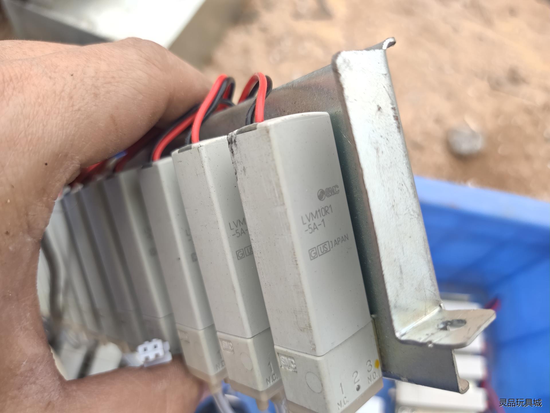 SMC LVM10R1-5A-1电磁阀议价商品