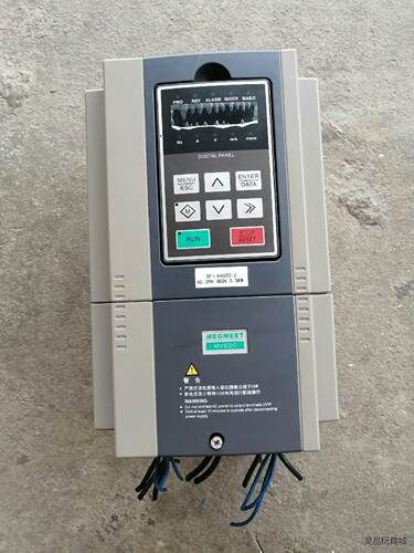 麦格米特变频器，DFI-H4U55-Z ，5.5KW 380议价商品