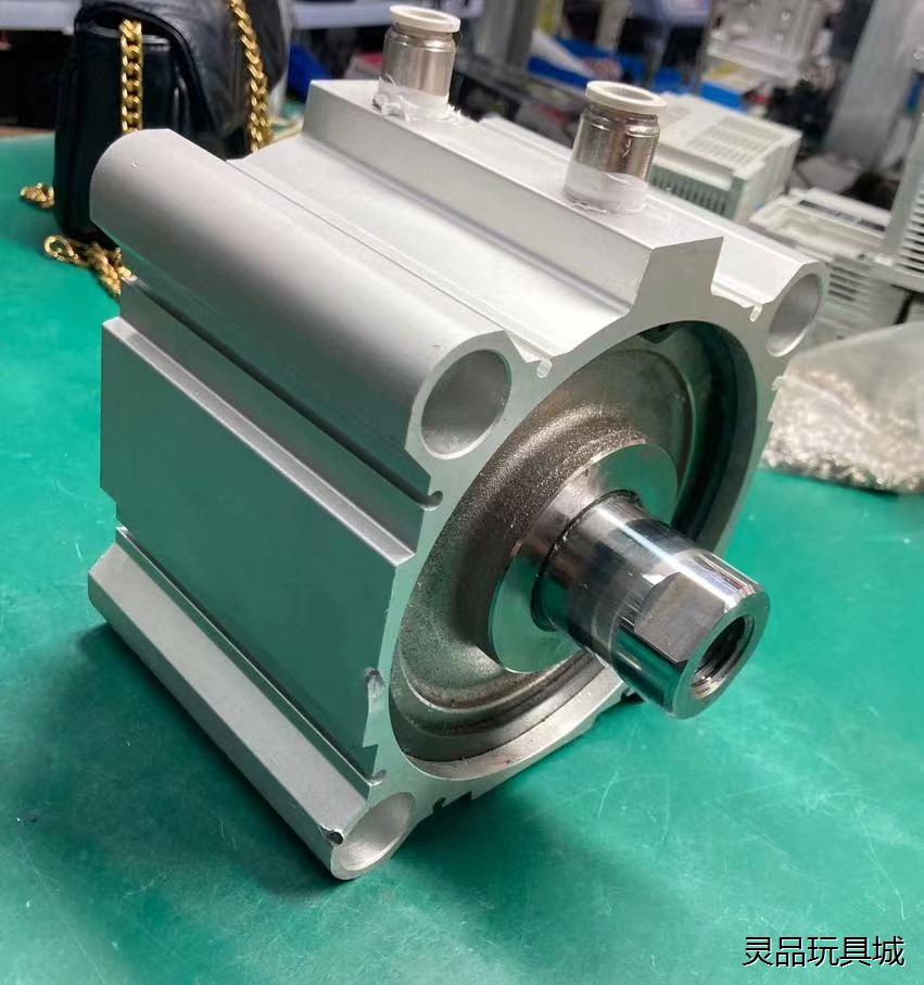 SMC气缸CDQ2B125-30DCZ，现货7，成色新，功能议价商品