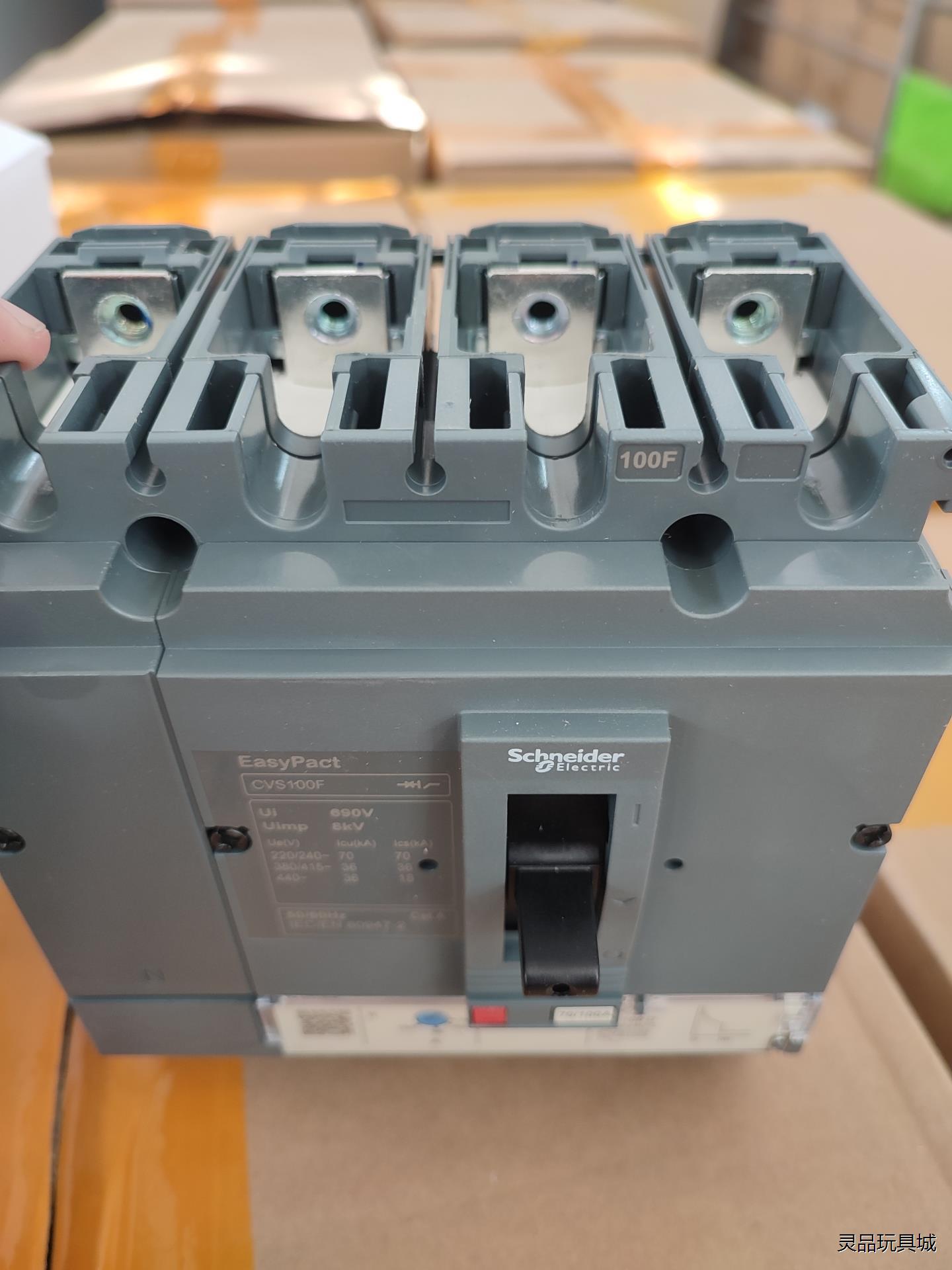 施耐德CVS100F塑壳断路器LV510347塑壳4P100议价商品