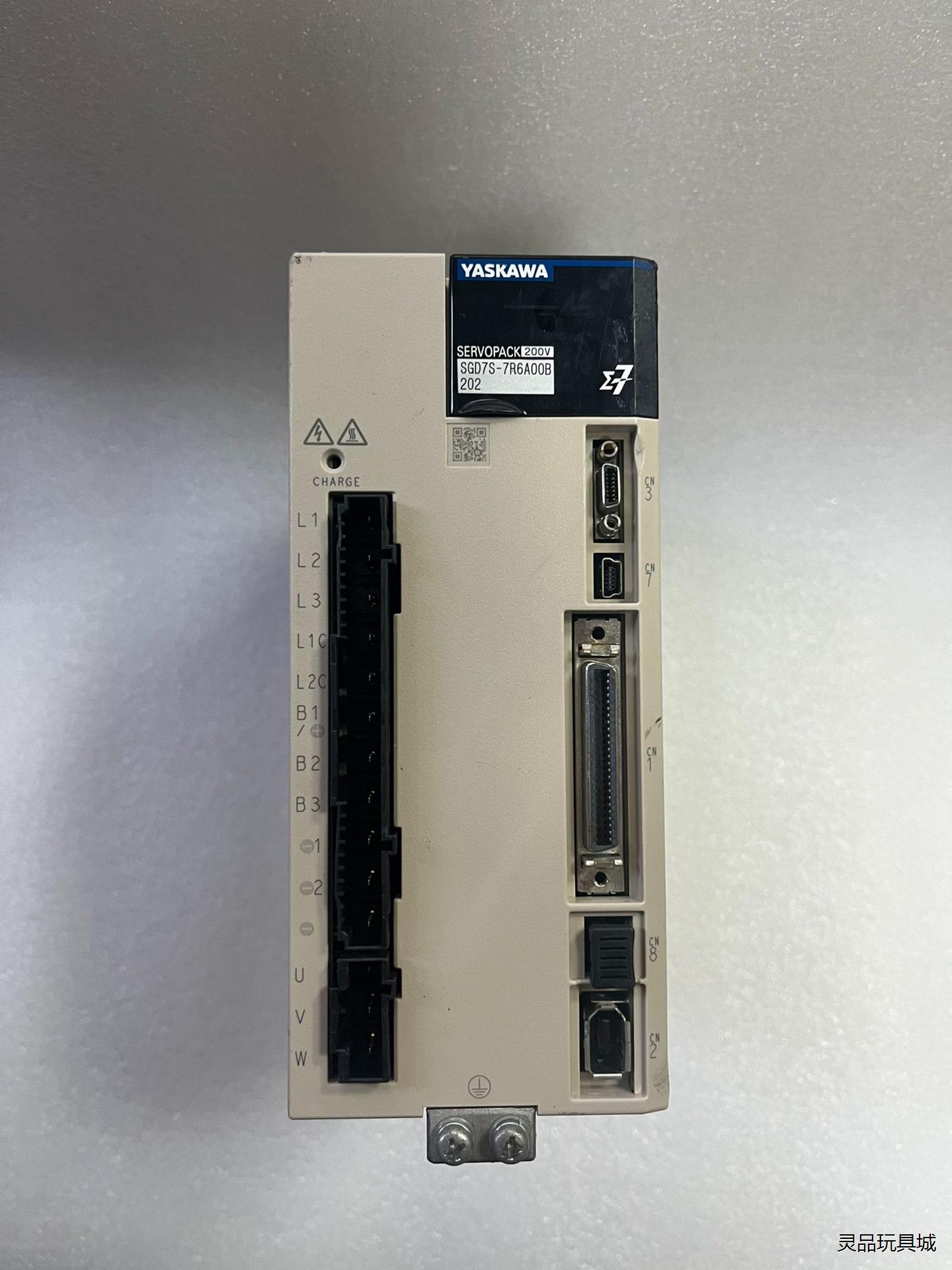 SGD7S-7R6A00B安川七系一千瓦伺服驱动器，拆机功能议价商品