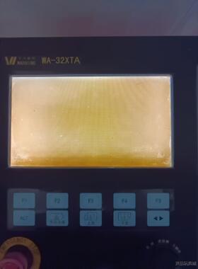 华兴 WA-32XTA数控系统，拆机成色不错，通电如图。里面议价商品