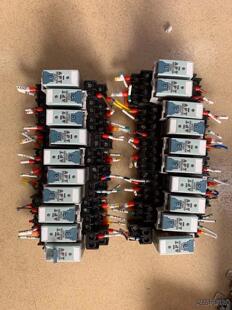 原装拆机西门子APT继电器  SR2HLT SR2HLT-D议价商品