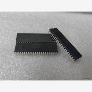 P89V51RC2FN   全新正品元器件  年份1104议价商品