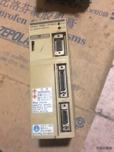 欧姆龙驱动器 R88D-UP08HA，200瓦，功能正常，价议价商品