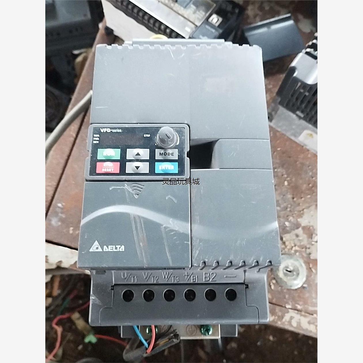 #台达变频器VFD-E7.5KW