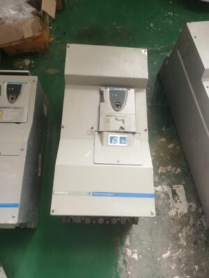 施耐德ATV61HC11N4变频器110kw议价商品