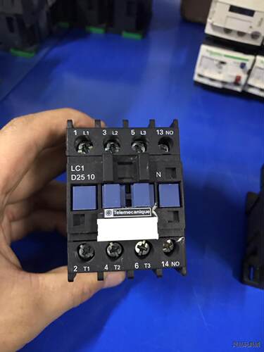 正品施耐德接触器LC1D2510.成色好，功能正常议价商品