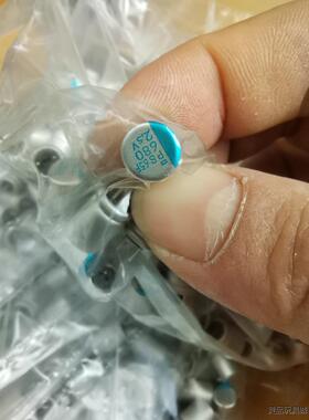 1000个 日本产 2.5v680uf 黑金刚固态电容  p议价商品